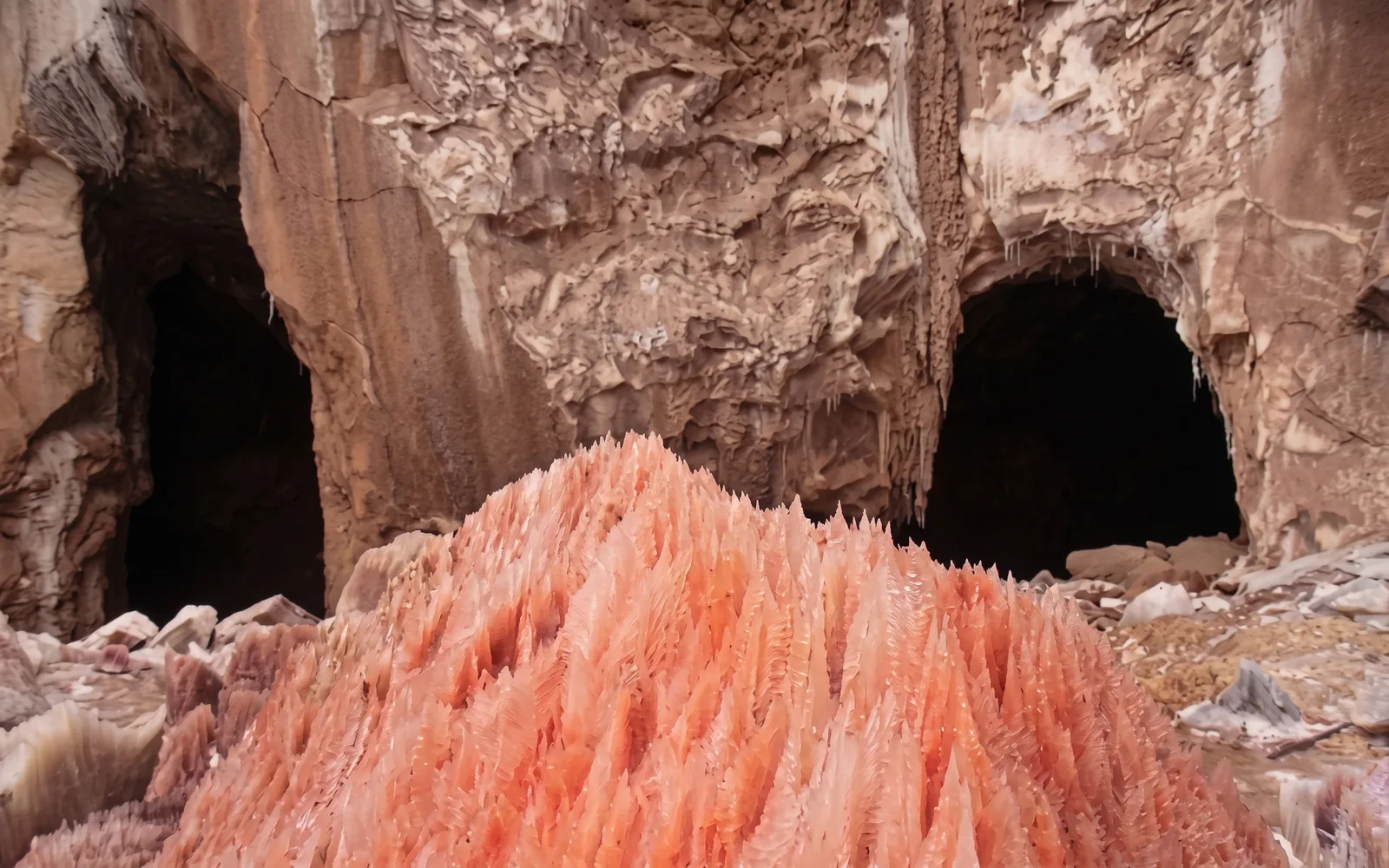 What Gives Indigo Salt Its Colour